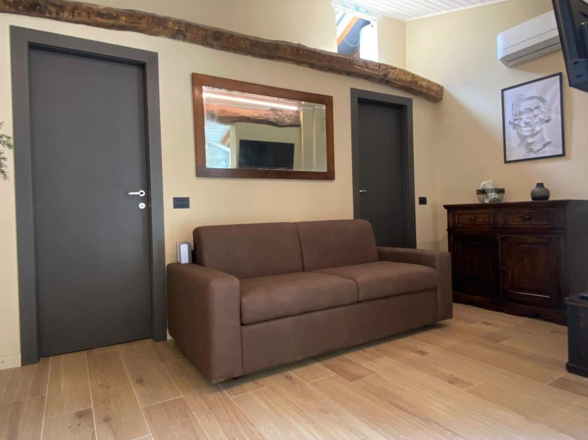 Argegno'S River - Central Apartment Lake View Kamer foto