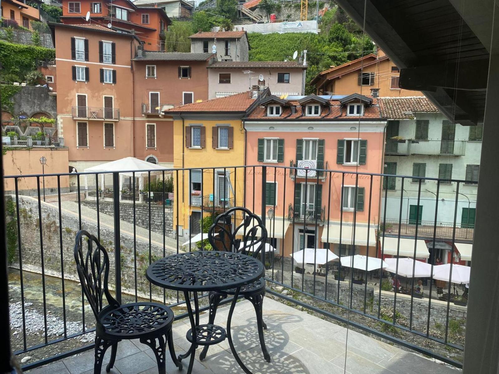 Argegno'S River - Central Apartment Lake View Kamer foto