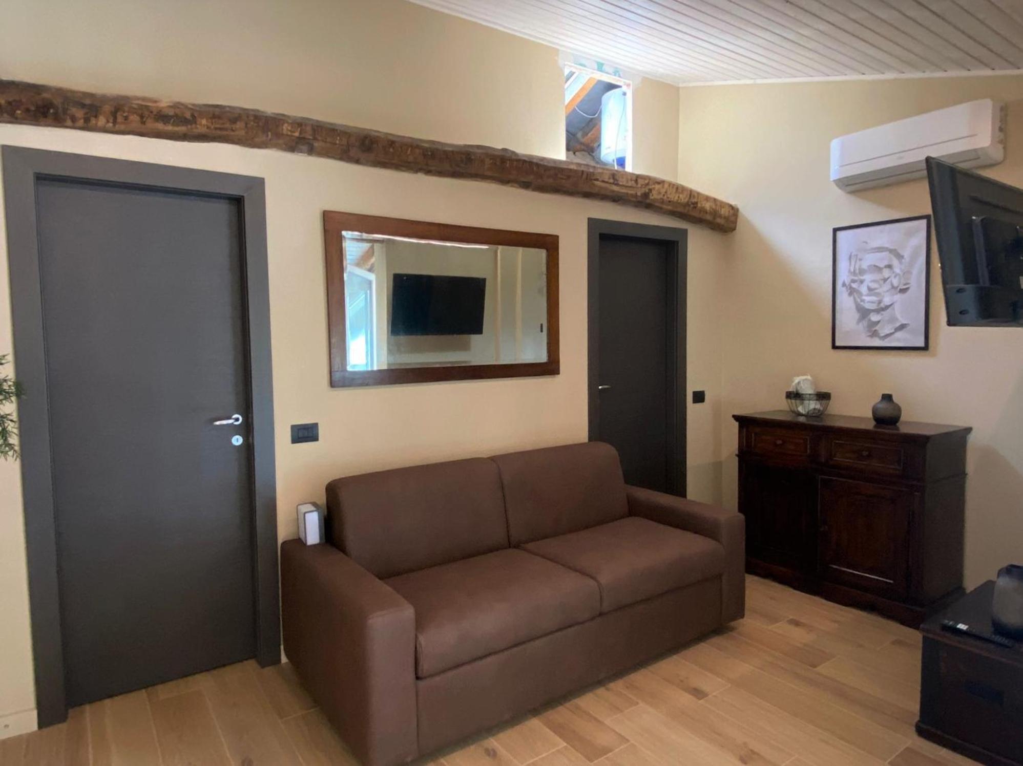 Argegno'S River - Central Apartment Lake View Kamer foto
